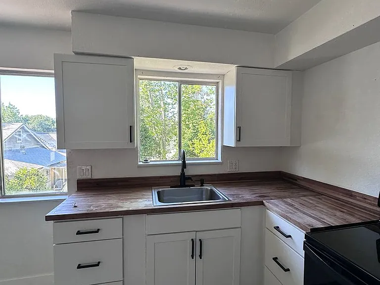 2170 Placer St — Photo 5