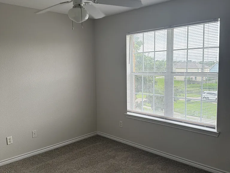 4039 Southern Trace Dr — Photo 43