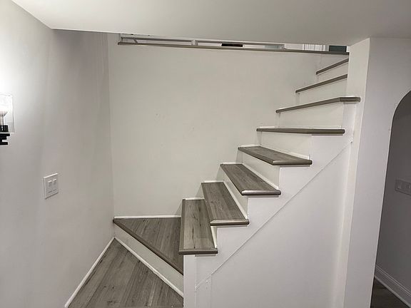 3rd image of 5 Winthrop St