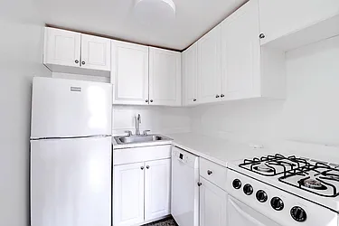 Rented by Urbane Brokerage