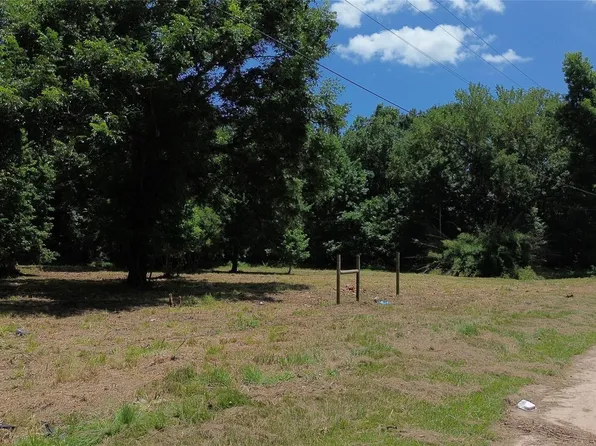 40 Private Road 6444, Dayton, TX 77535