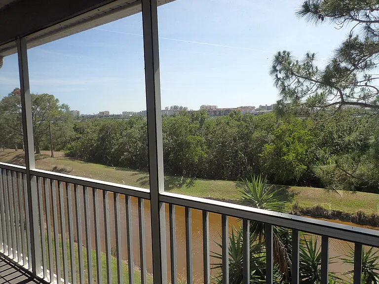 MASTER BALCONY