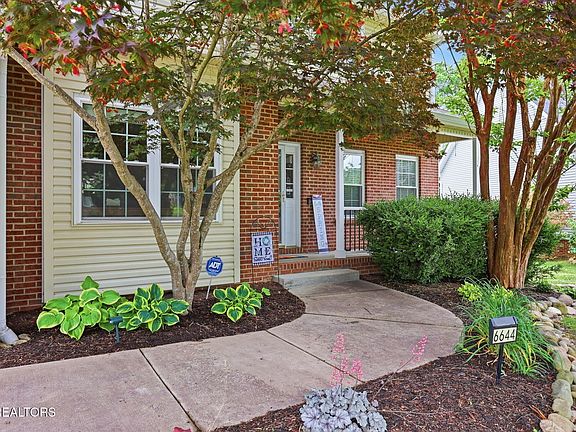 2nd image of 6644 Creekhead Dr