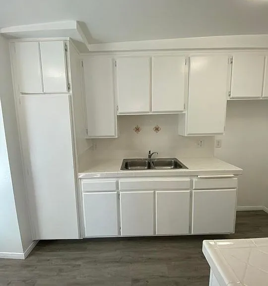 8816 Laurel Canyon Blvd — Photo 6