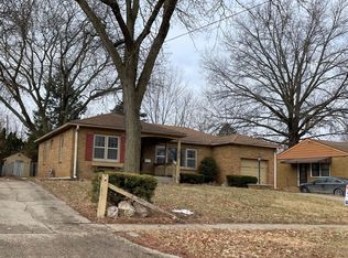 1910 52nd St, Des Moines, IA 50310