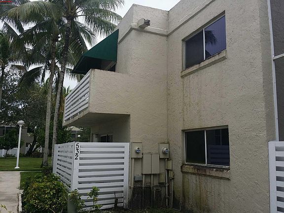4th image of 532 NW 98th Ave