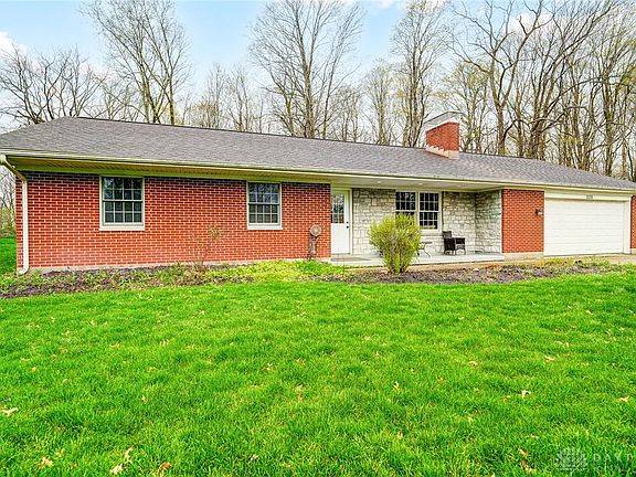 2nd image of 1135 Lomeda Ln