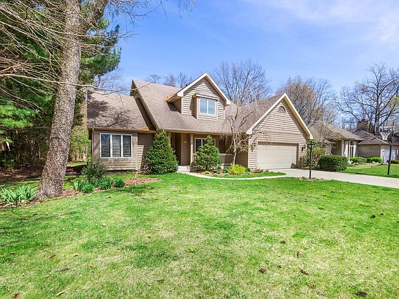 2nd image of 18699 Comanche Dr