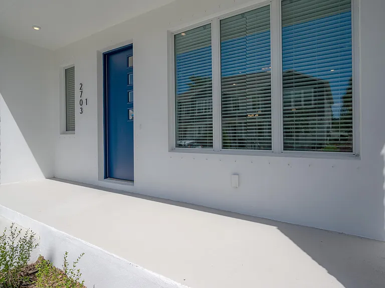 2703 W Fig St #1 — Photo 3