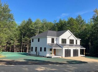 9 Timber Creek Dr #2, Falmouth, ME 04105