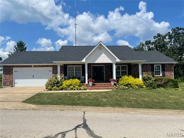 5 Westwood Dr, Salem, MO 65560