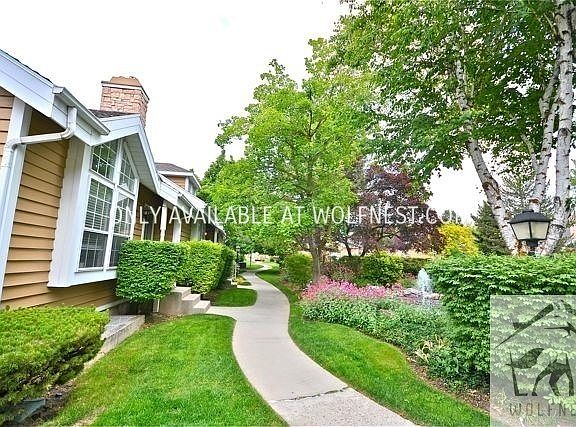 2nd image of 746 E Shady Tree Ct