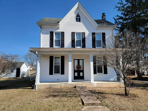 14 Swamp Church Rd, Reinholds, PA 17569