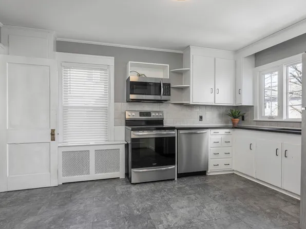 81 Oakdale Street, Portland, ME 04103