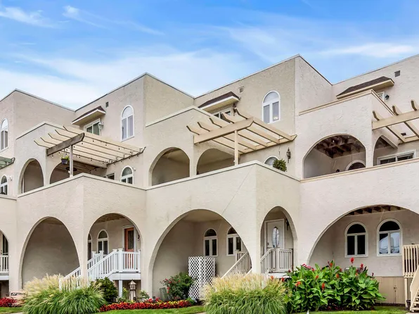 9 W 6th St #9, Ocean City, NJ 08226