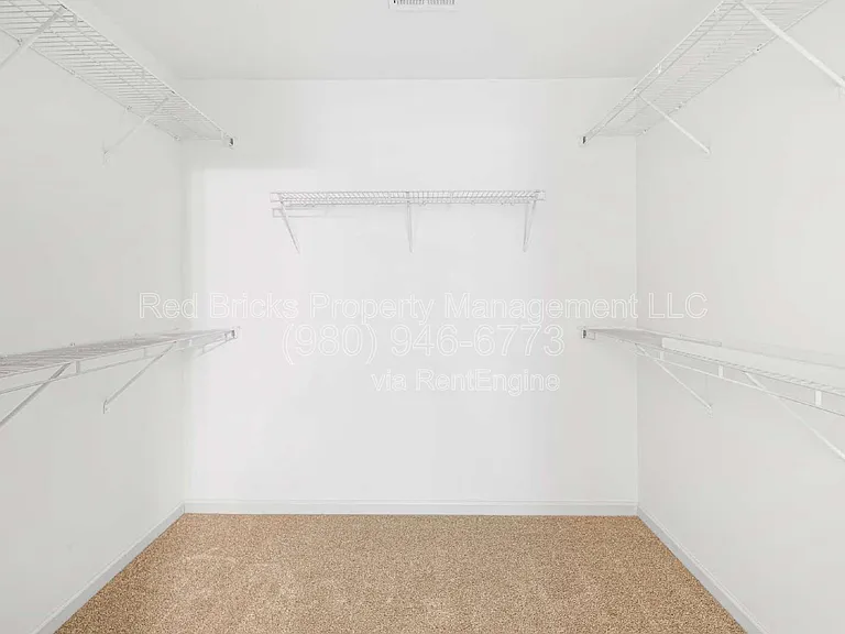 15426 Canmore St — Photo 12