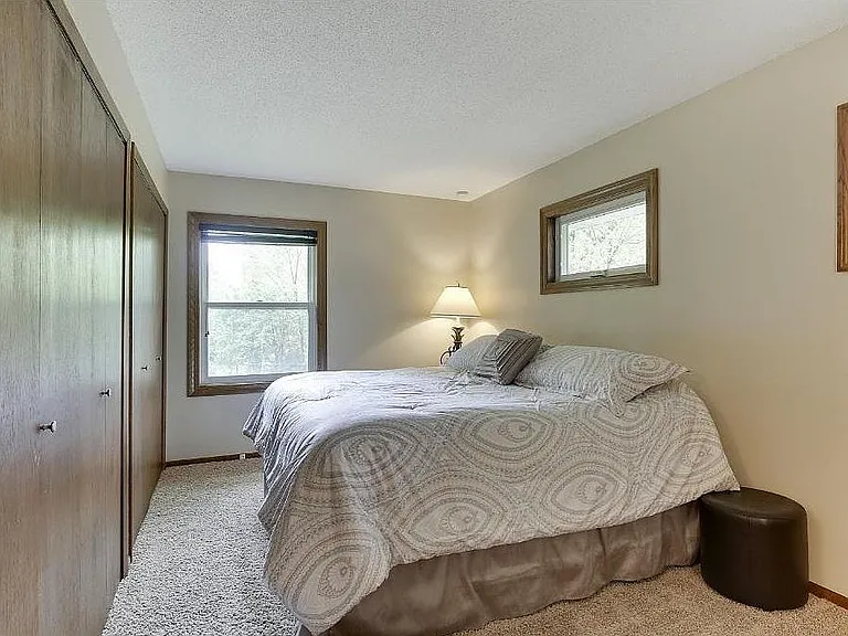 10682 Jefferson St NE — Photo 9