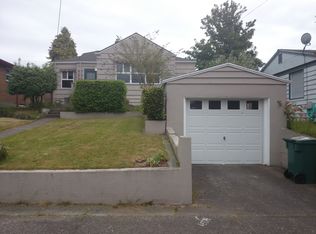 8034 26th Ave NW, Seattle, WA 98117