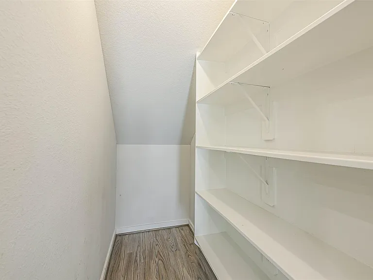 16911 Lagos Ln — Photo 31