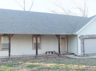 5517 S 188th Rd, Pleasant Hope, MO 65725