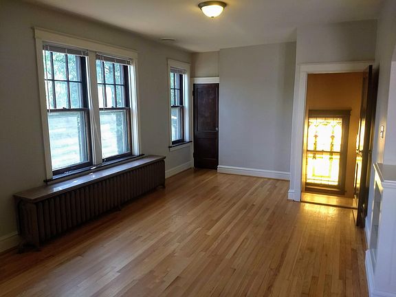 3rd image of 3654 Dover Pl #2F
