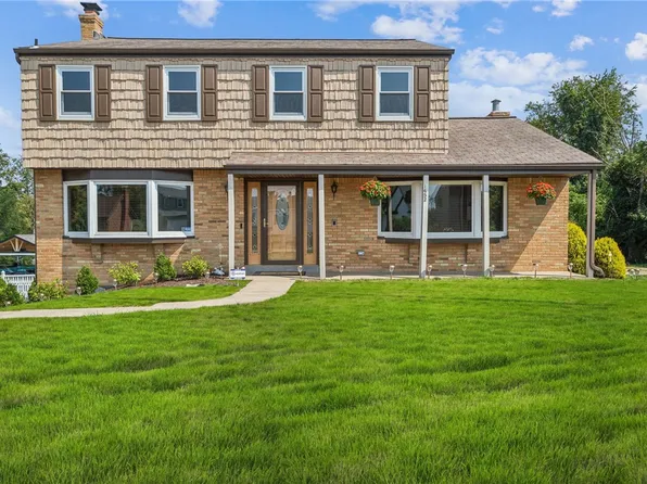 1652 Citation Dr, South Park, PA 15129