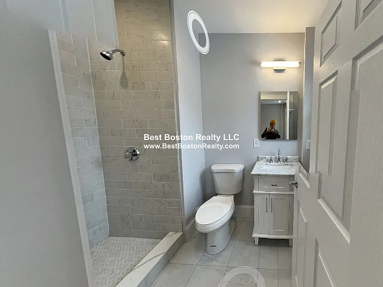 11A Burnham St #3 — Photo 8