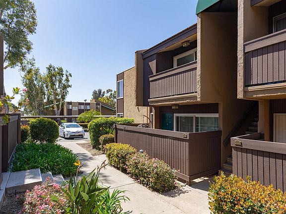 2nd image of 3456 Castle Glen Dr Unit 265