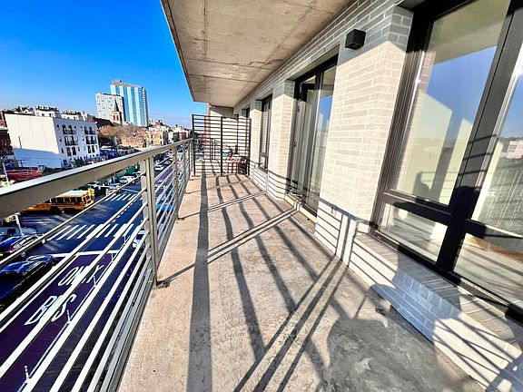 5th image of 2807 Snyder Ave #7M