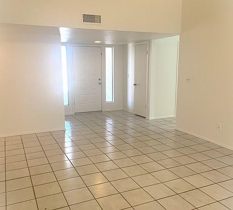 5th image of 8627 W Alice Ave