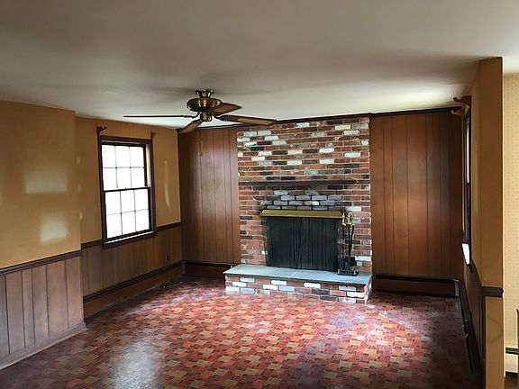 4th image of 106 Southwood Dr