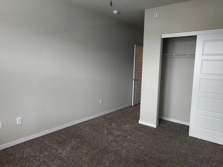 K-Ten Place Apartments — Photo 56