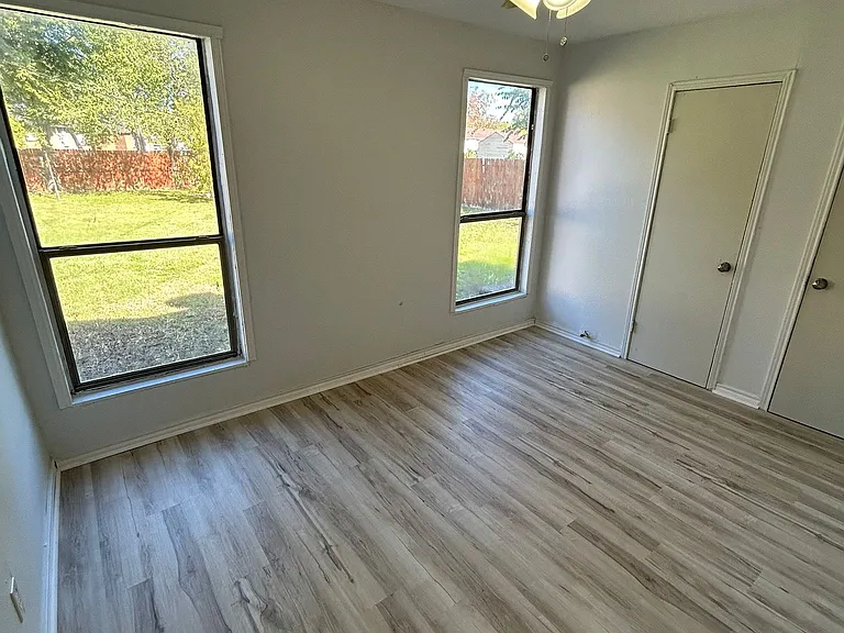 1531 Maple Dr — Photo 10