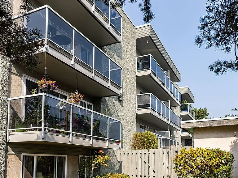 625 Constance Ave — Photo 10
