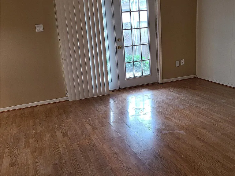 14389 Misty Meadow Ln — Photo 7