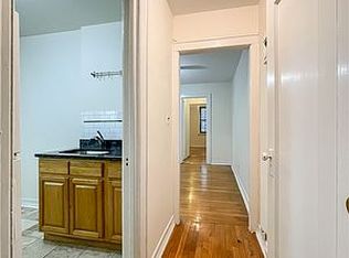 3306 34th Ave APT 3A, Astoria, NY 11106