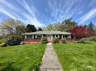 13 Michael Rd, Binghamton, NY 13901