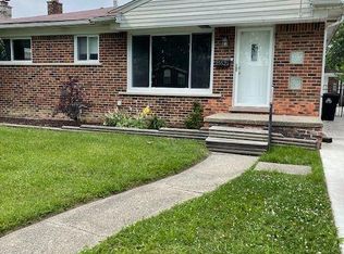 25521 Huron St, Roseville, MI