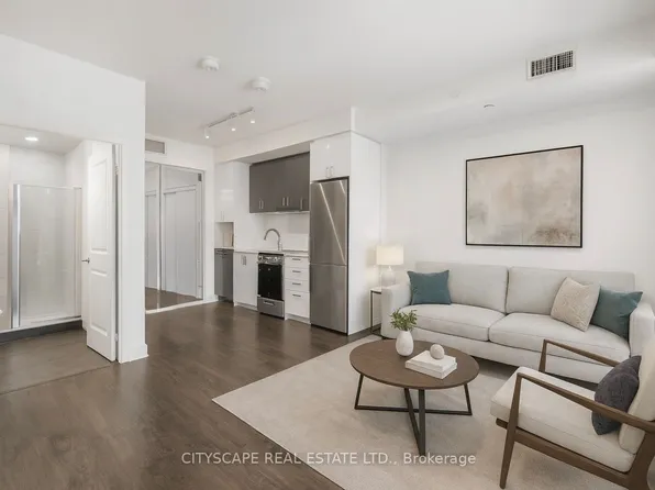 30 Upper Mall Way #501, Vaughan, ON L4J 0L7