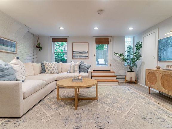 3rd image of 83 Appleton St #1