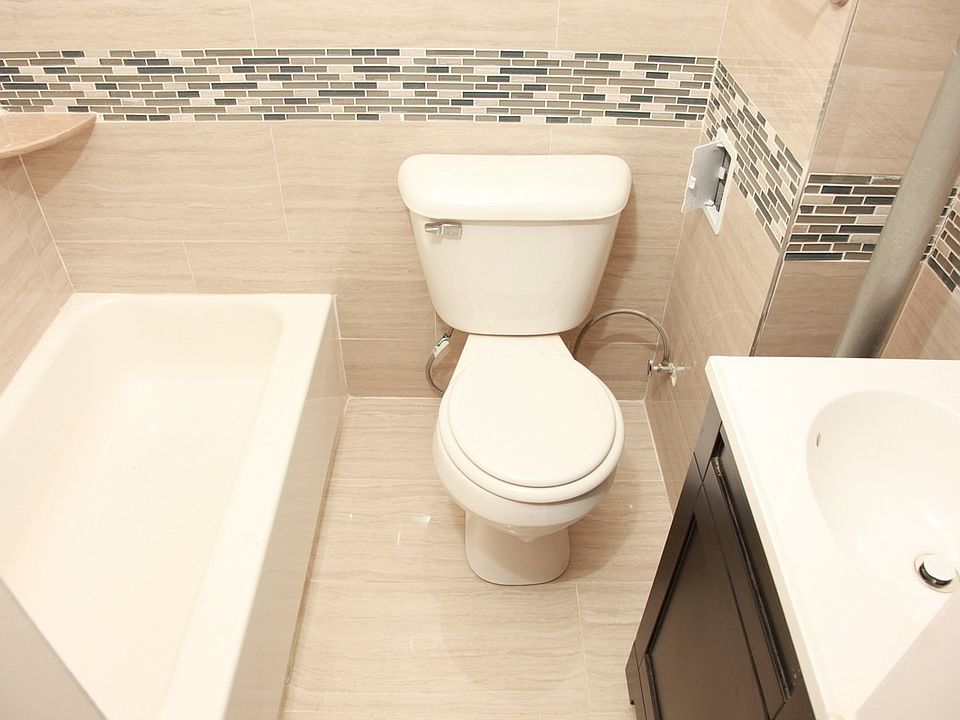 1st image of 216 Putnam Ave APT 14