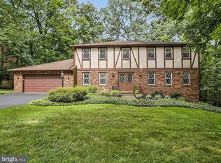 3718 Silverwood Dr, York, PA 17402