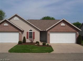 1408 Channonbrook St SW, Canton, OH 44710