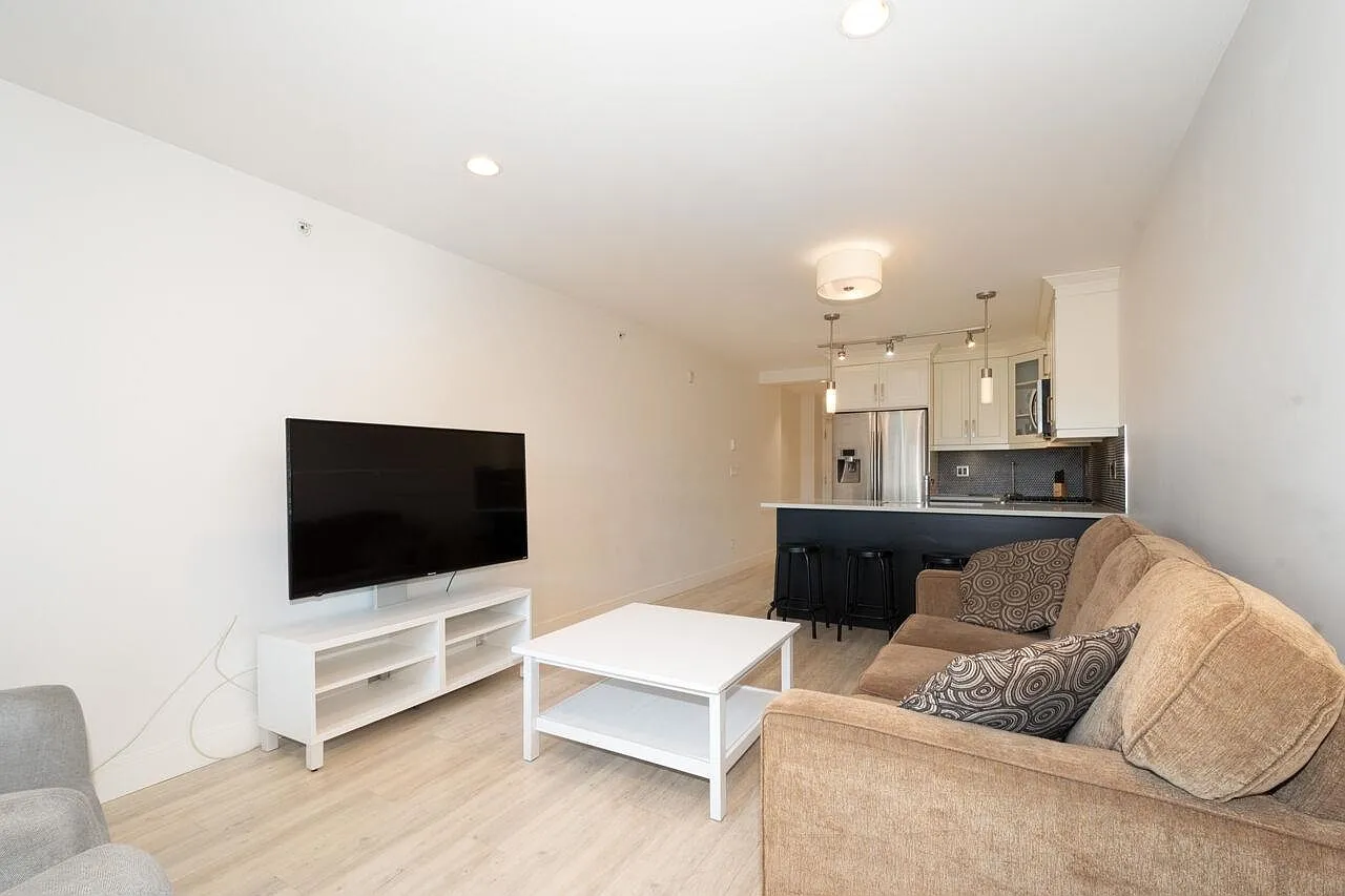 1 bed, 500 sqft, $2,000 — Photo 1