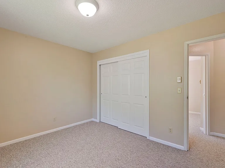 Canyon Estates Apartments — Photo 8