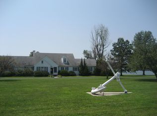 165 Fleeton Point Cir, Reedville, VA 22539