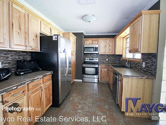 5th image of 1507 Cove St