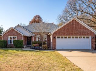 1315 Raymond Dr, Conway, AR 72034