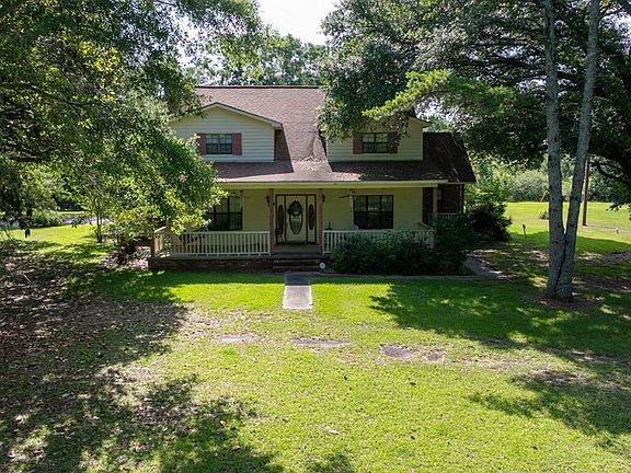 3rd image of 302 Freedom Rd