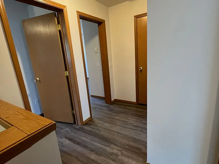 1504 N Brook Ct — Photo 13